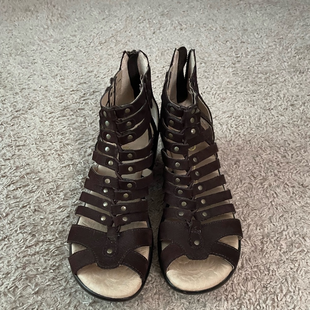 Jambu leather wedge